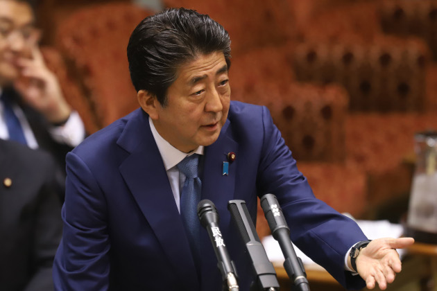安倍首相、在職期間歴代1位に ポスト安倍は安倍? 菅氏に逆風で本命不在